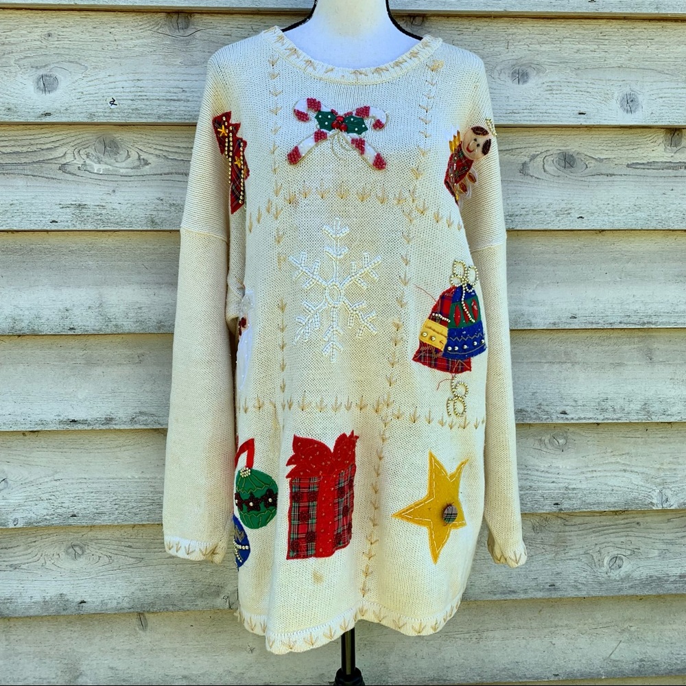 Vintage 90s White Patchwork Appliqué Long Sleeve Crewneck Ugly Christmas Sweater